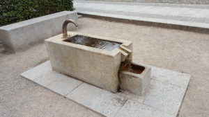 Röhrwasserbrunnen Collegienstraße vor Lutherhaus